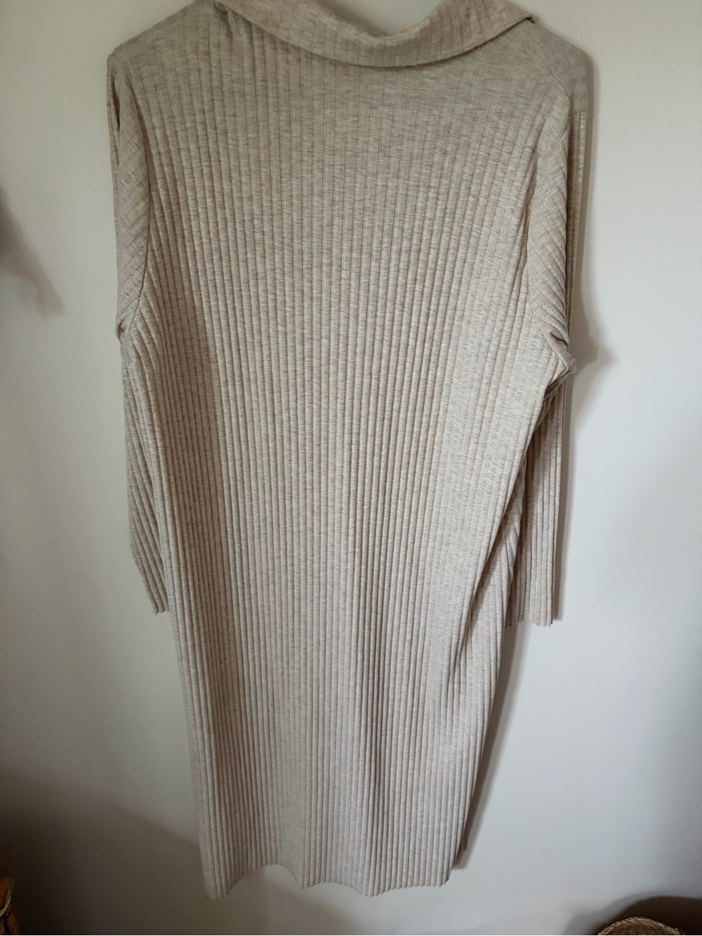 H&M Beige Ribbed Button-Front Maxi Dress - Picture 5 of 7
